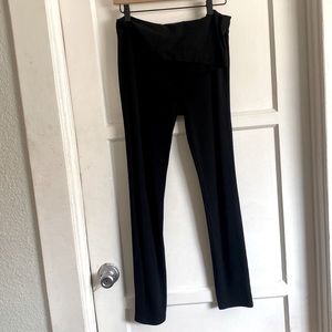 Like New Ingrid and Isabel Black Jeggings